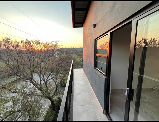 One bedroom flat in Circa Lynnwood